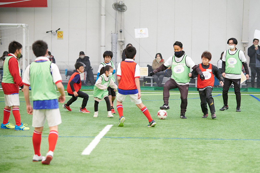 まぜこぜサッカーでロービジョンフットサル岩田選手と